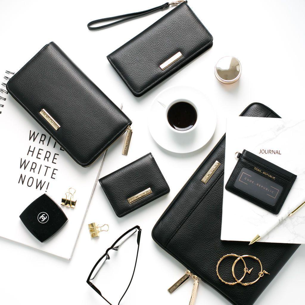 LEATHER BUSINESS CARD CASE | RFID - Image 5