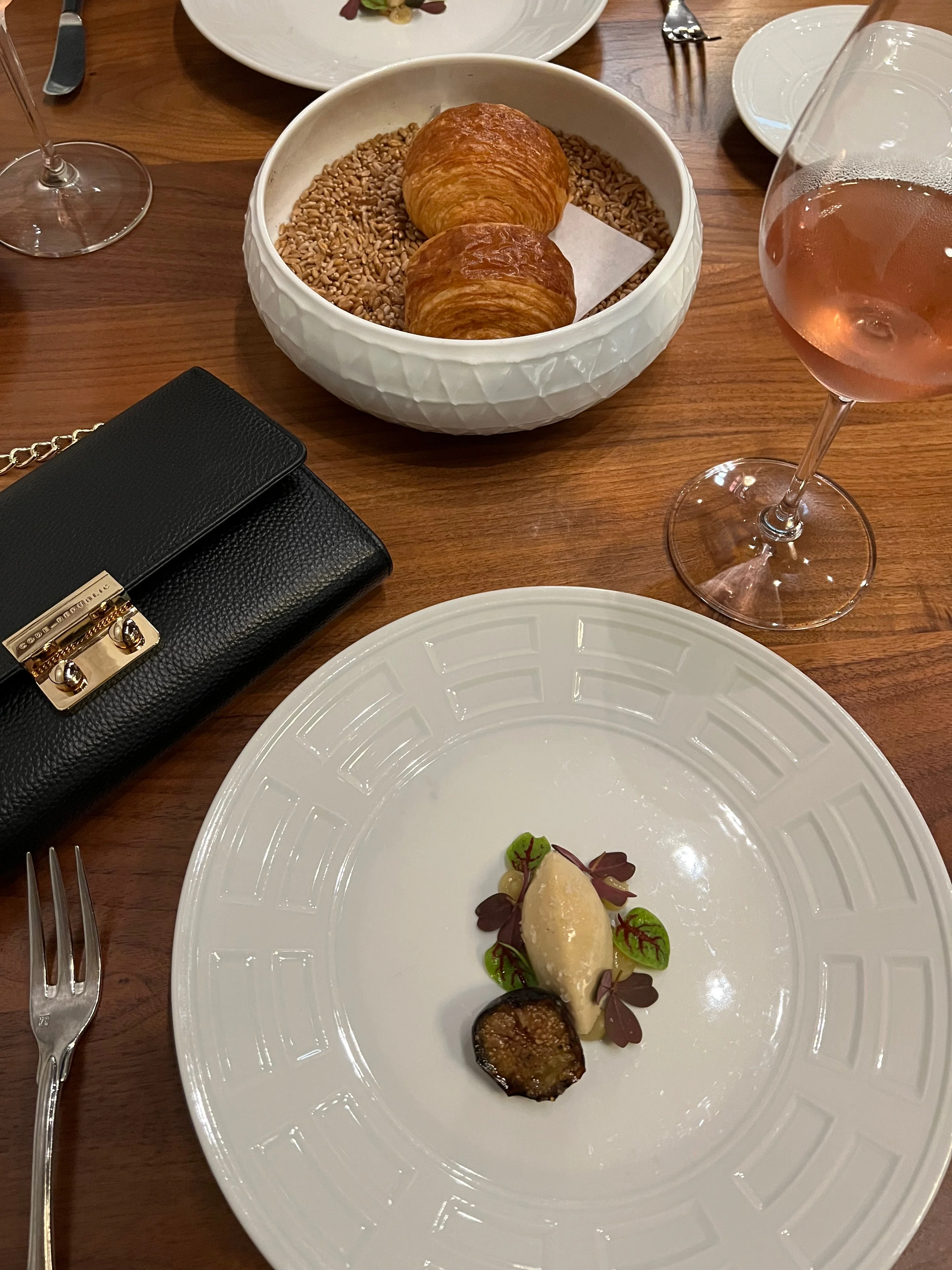 DANIELLE 7 in 1 CROSS BODY TRAVEL WALLET - Image 25